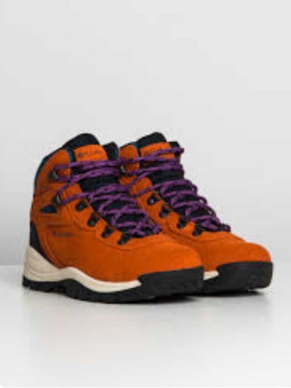Columbia Women's Omni-Grip Suede Rust and Hiking Boot